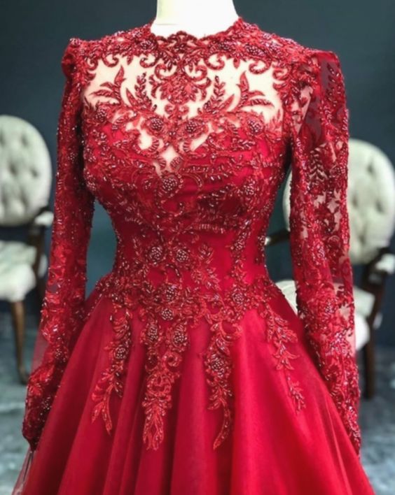 تفسير حلم الفستان الأحمر 