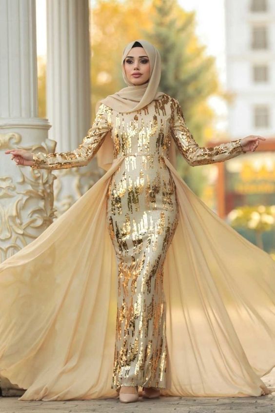 فستان سواريه محجبات ذهبي